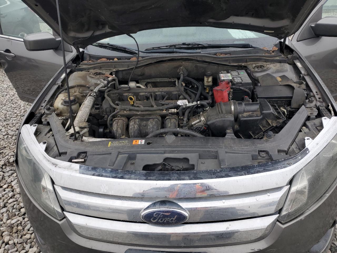 2010 Ford Fusion - Image 11