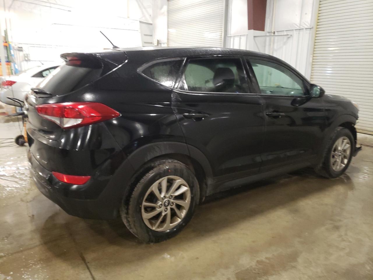 VIN KM8J2CA45JU638199 2018 HYUNDAI TUCSON no.3