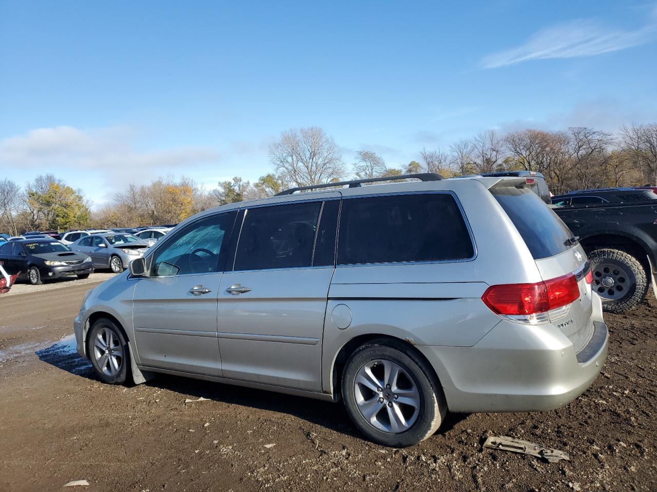 2009 Honda Odyssey - Image 2