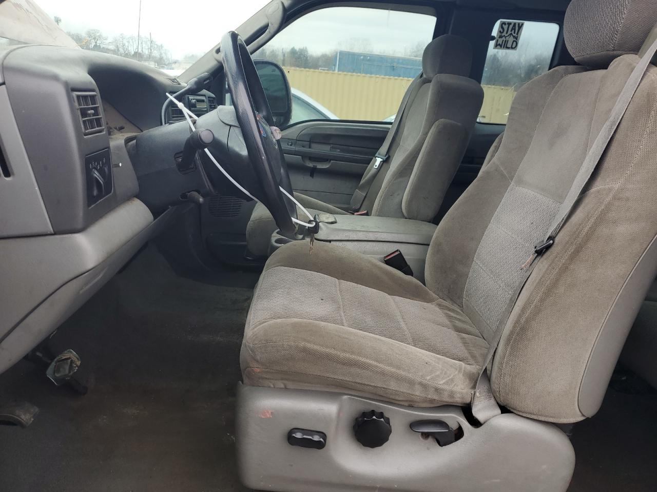 2004 Ford F250 - Image 7
