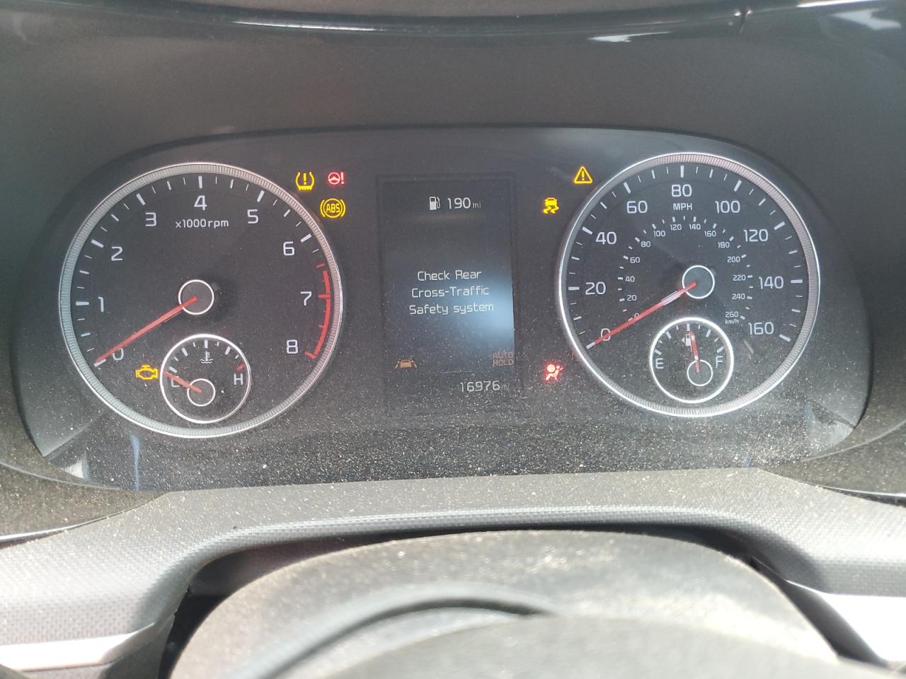2024 Kia K5 - Image 9