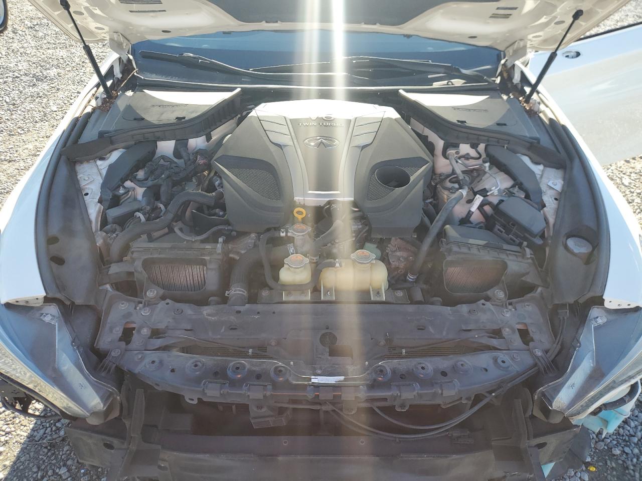 2017 Infiniti Q60 - Image 11