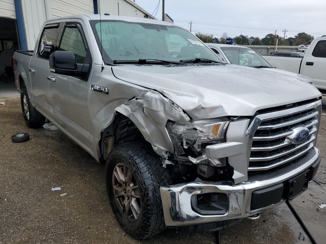 2015 Ford F-150 - Image 4