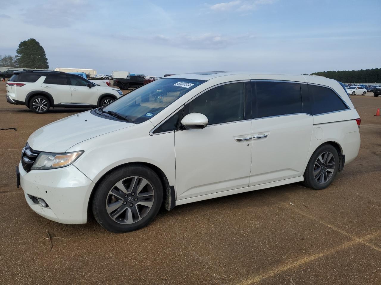 2015 Honda Odyssey - Image 1