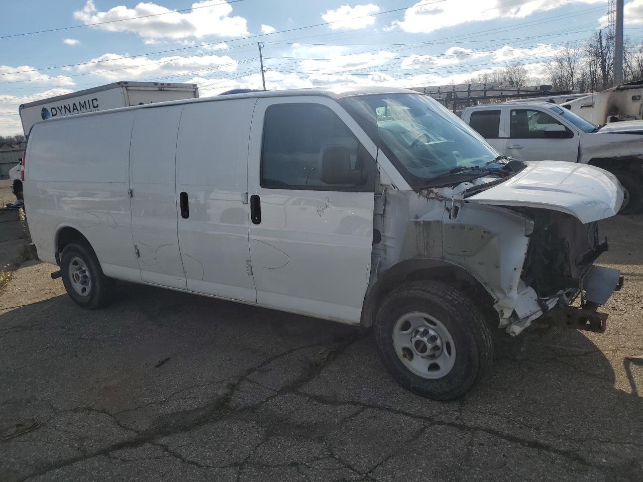 2014 GMC Savana - Image 4