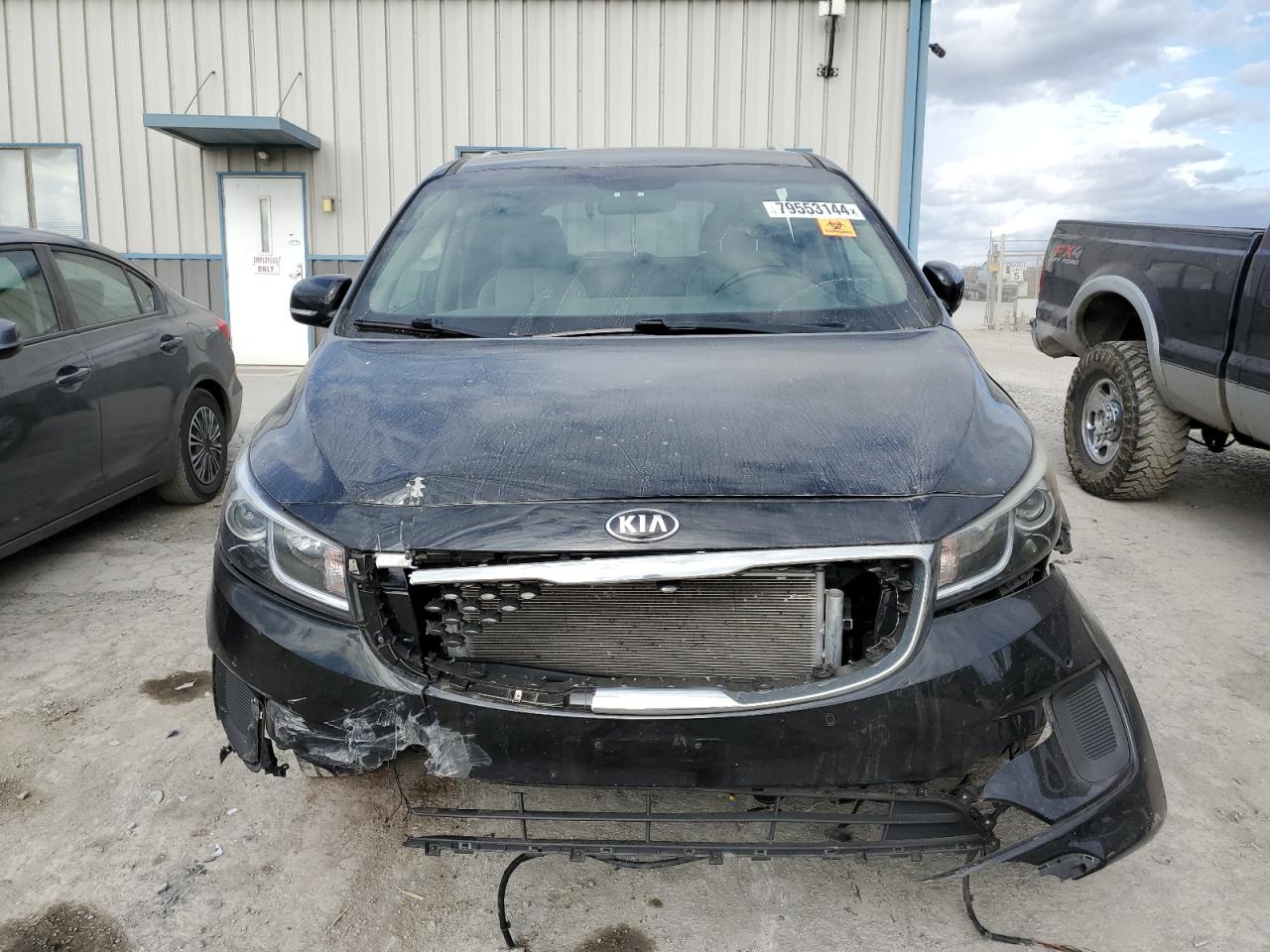 2017 Kia Sedona - Image 5