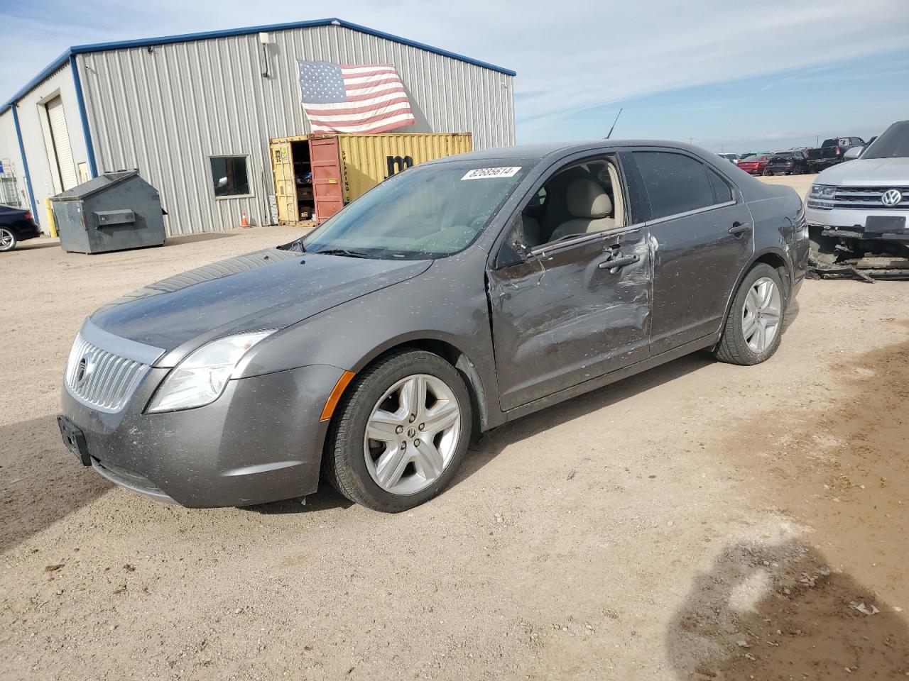 2010 Mercury Milan - Image 1