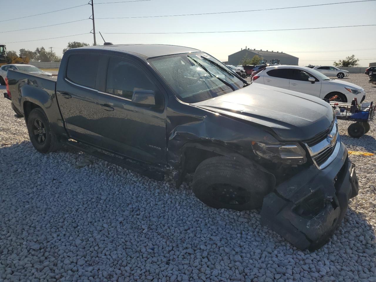 VIN 1GCGSBEA6L1166270 2020 CHEVROLET COLORADO no.4