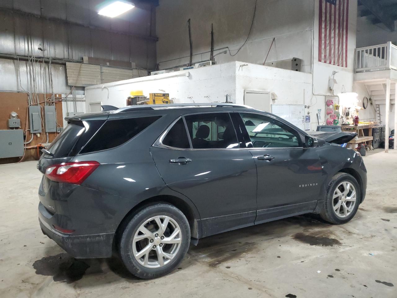 2018 Chevrolet Equinox - Image 3