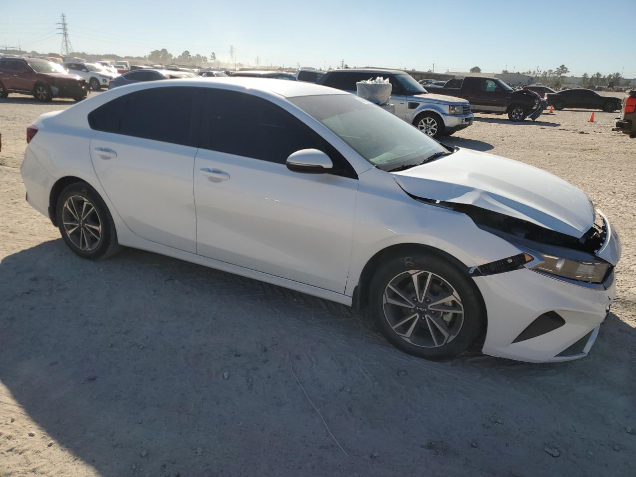 2024 Kia Forte - Image 4