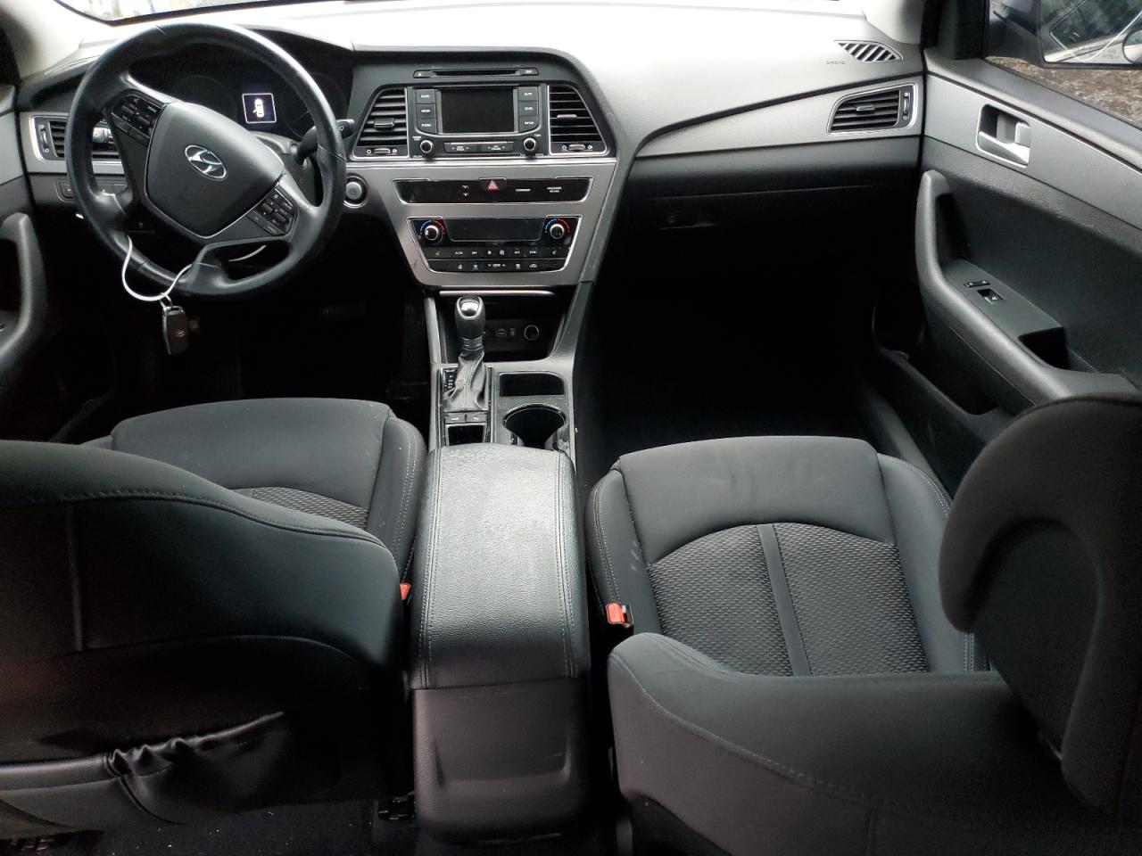 2017 Hyundai Sonata - Image 8