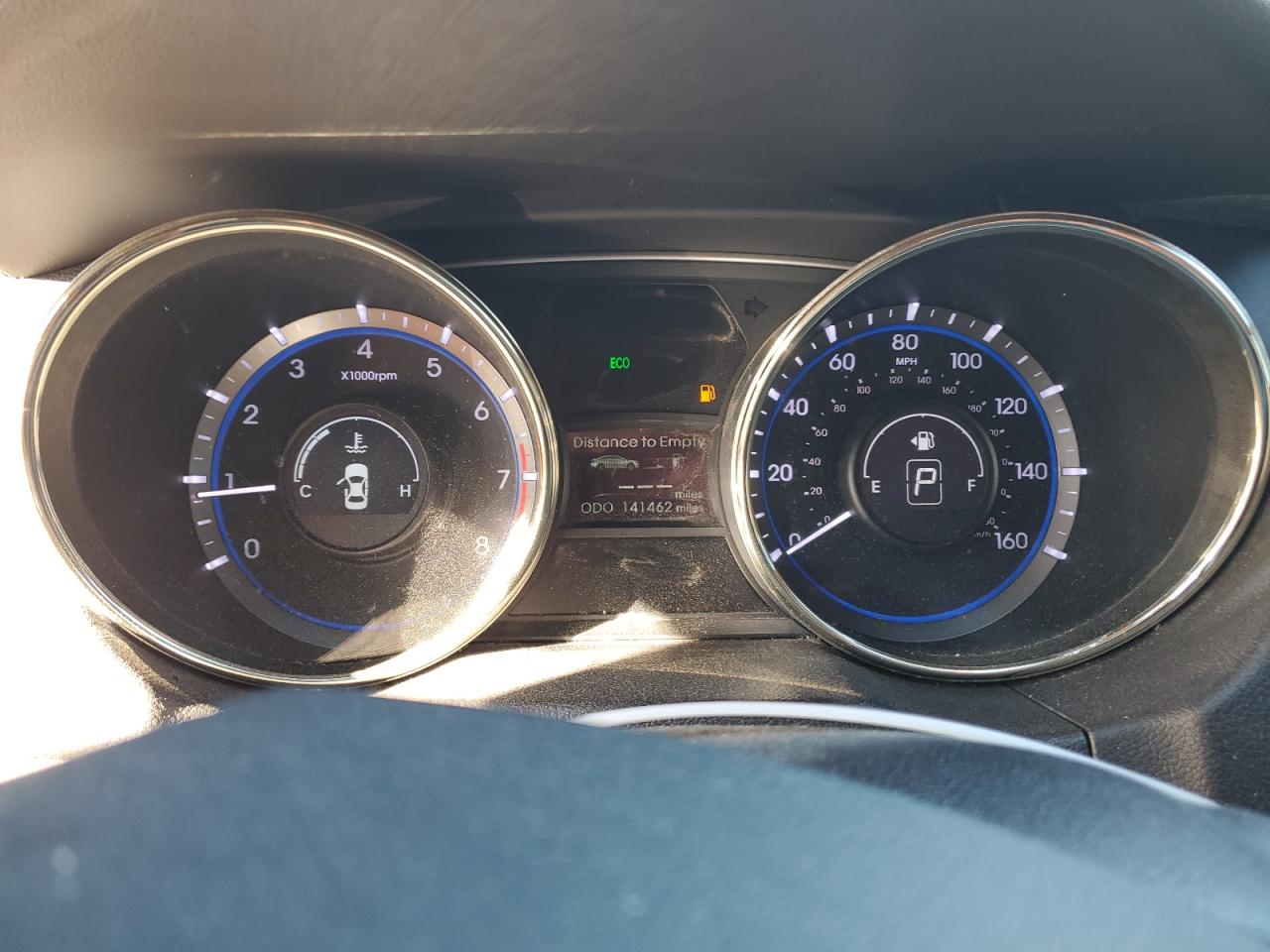 2011 Hyundai Sonata - Image 9