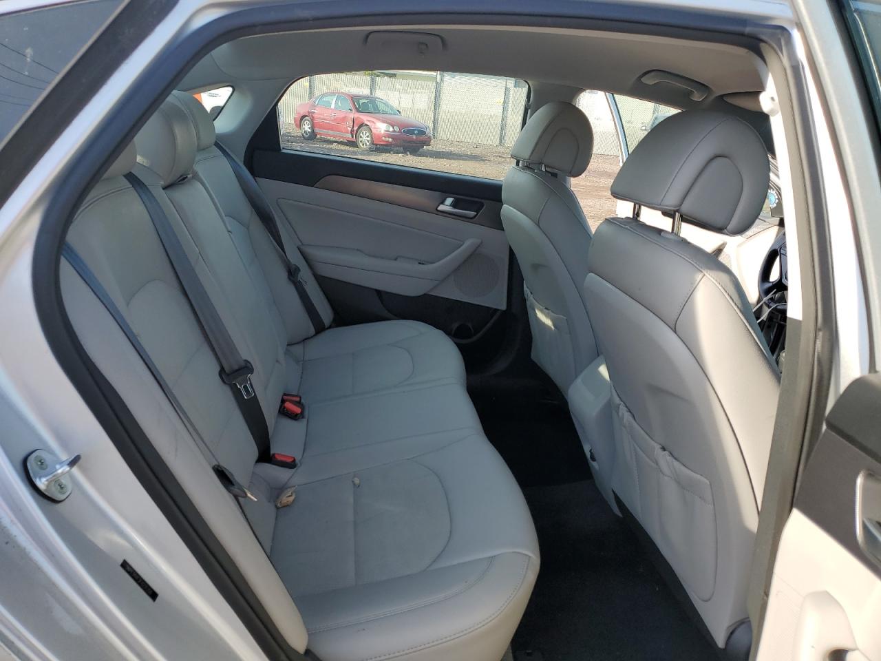 2015 Hyundai Sonata Sport VIN: 5NPE34AF3FH231350 Lot: 81998264