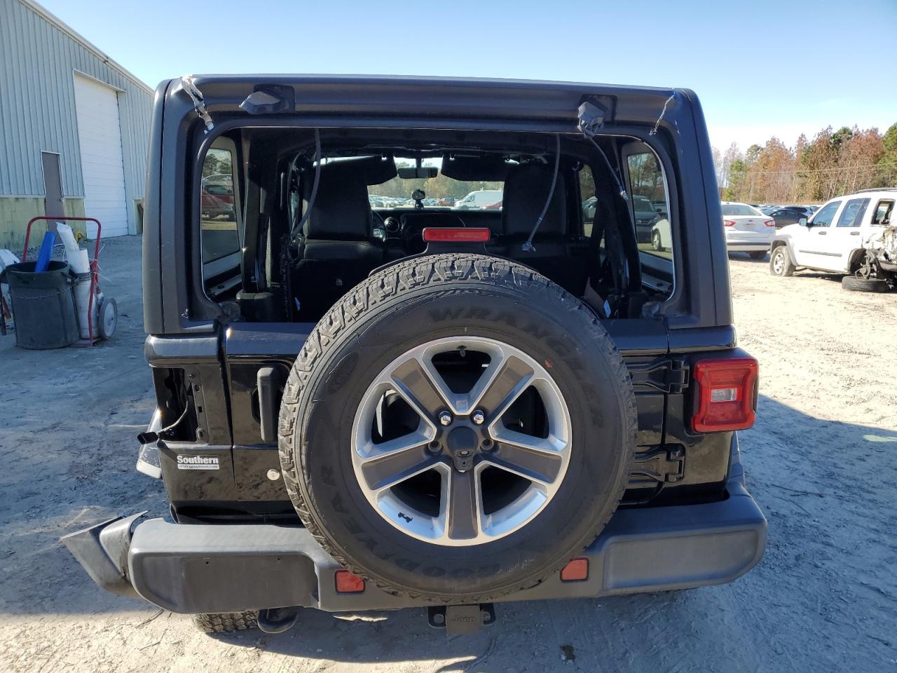 2018 Jeep Wrangler Unlimited Sahara VIN: 1C4HJXEG7JW120715 Lot: 82000164