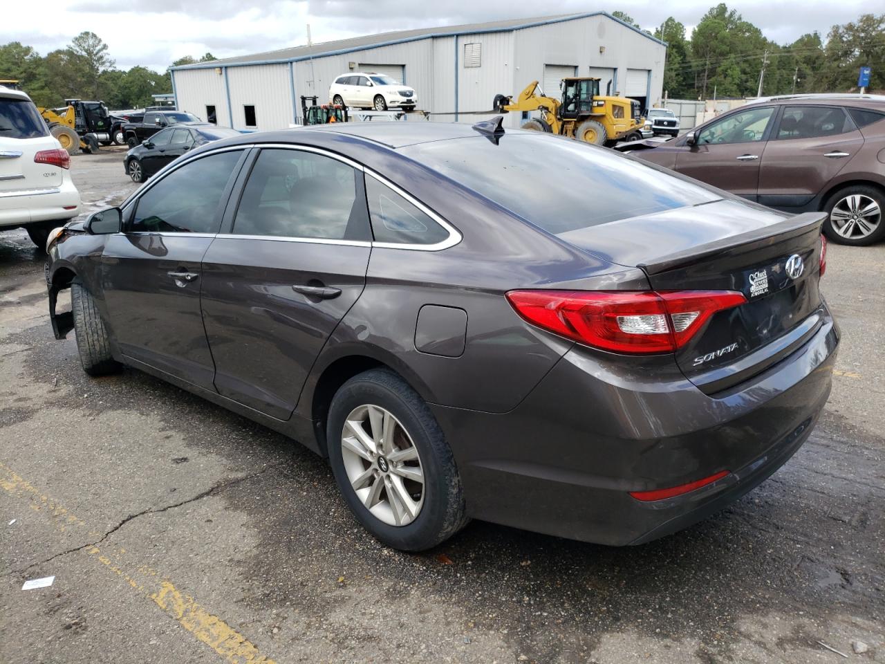 2016 Hyundai Sonata - Image 2