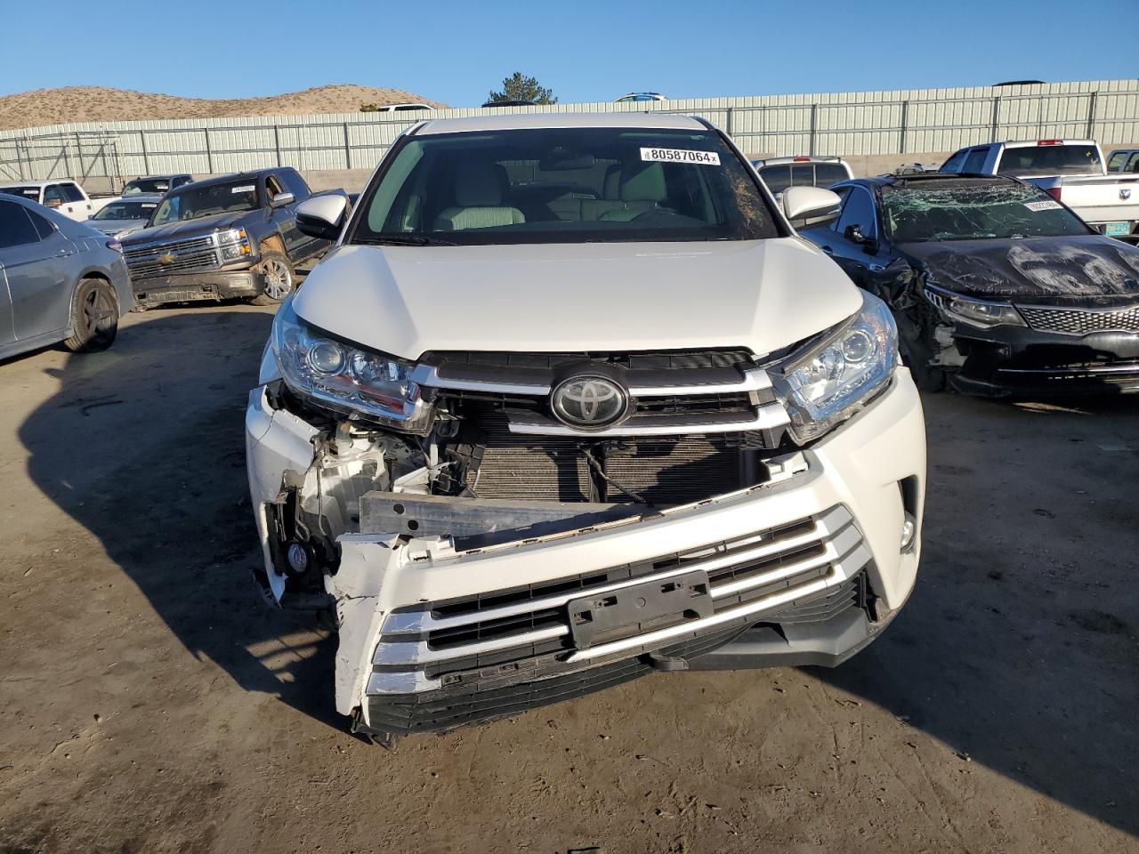 2019 Toyota Highlander - Image 5