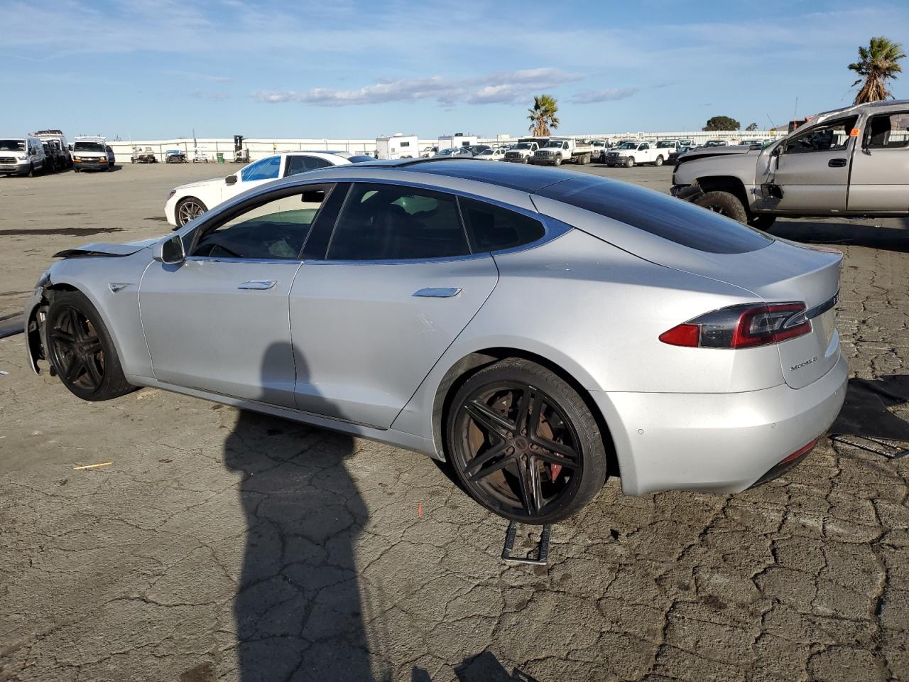 VIN 5YJSA1E26GF160823 2016 TESLA MODEL S no.2