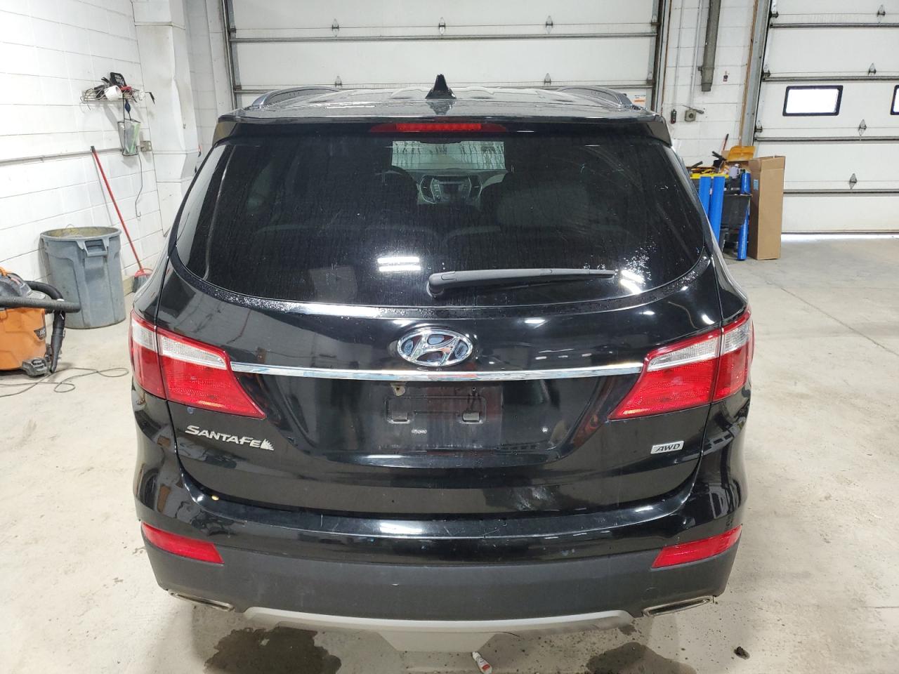 2016 Hyundai Santa Fe Se VIN: KM8SMDHF6GU164106 Lot: 80896004