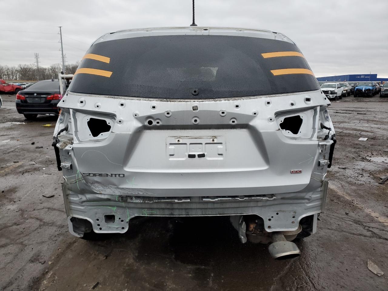 VIN 5XYPG4A36KG575730 2019 KIA SORENTO no.6