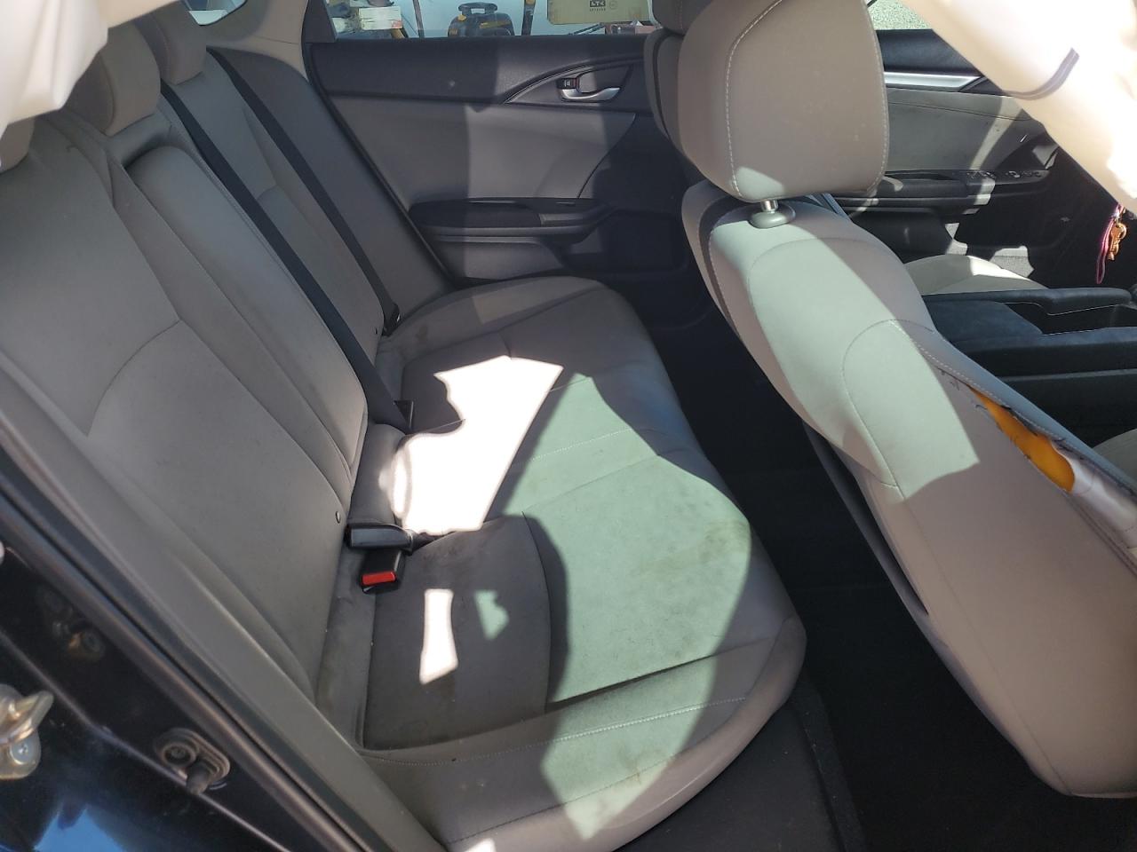 2016 Honda Civic - Image 10