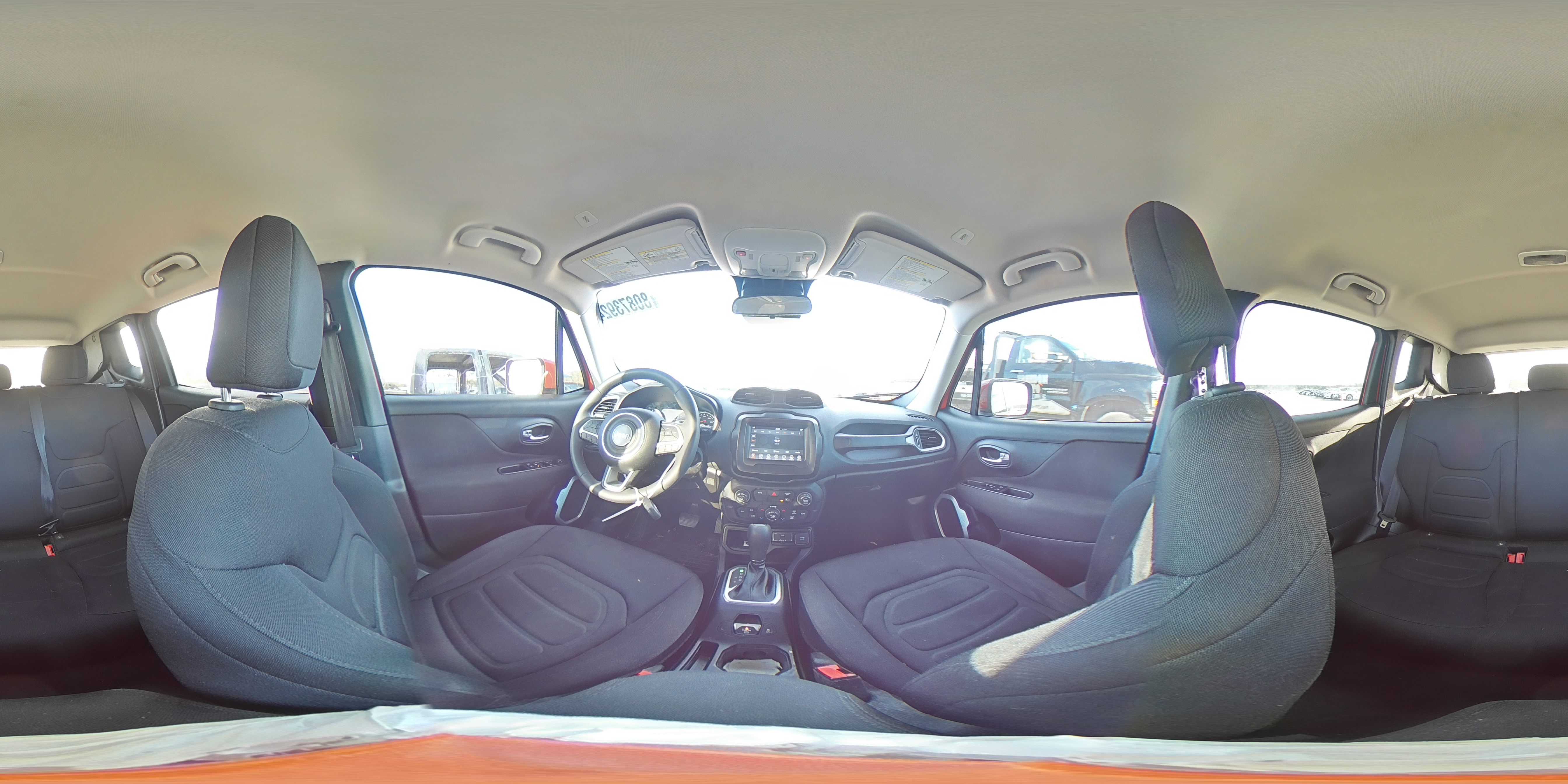 2021 Jeep Renegade - Image 13