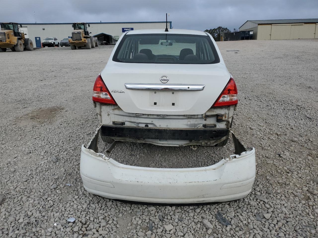2010 Nissan Versa - Image 6