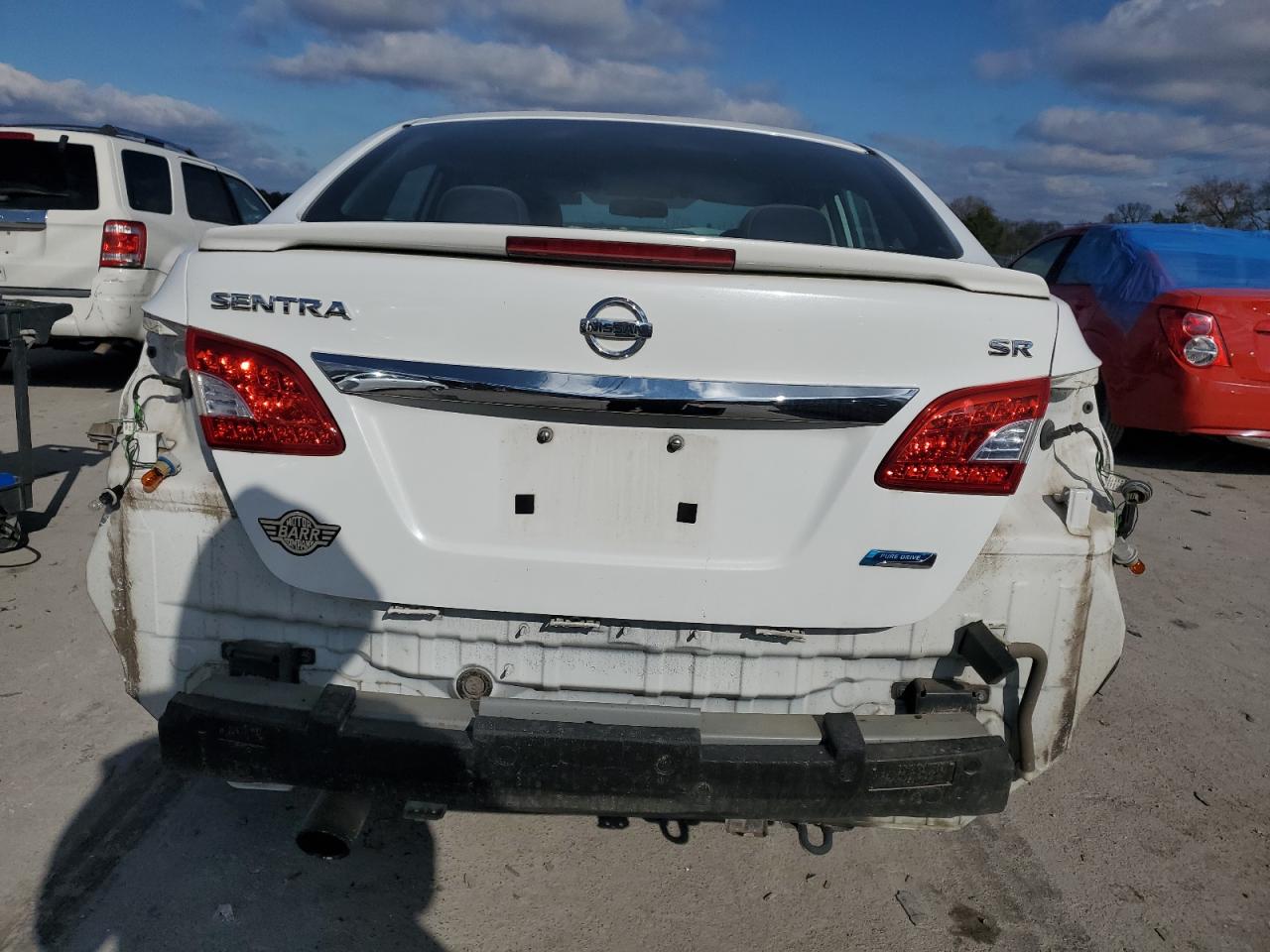 2014 Nissan Sentra - Image 6