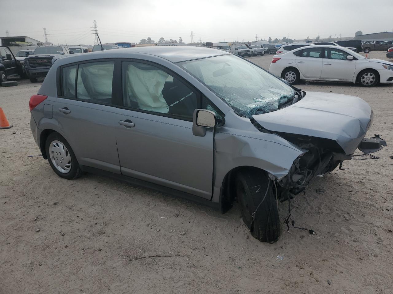 2009 Nissan Versa - Image 4