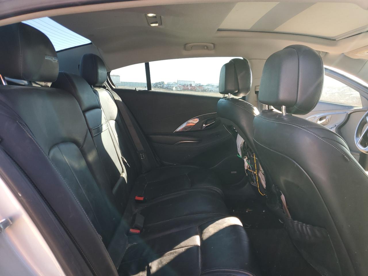 2014 Buick LaCrosse - Image 10