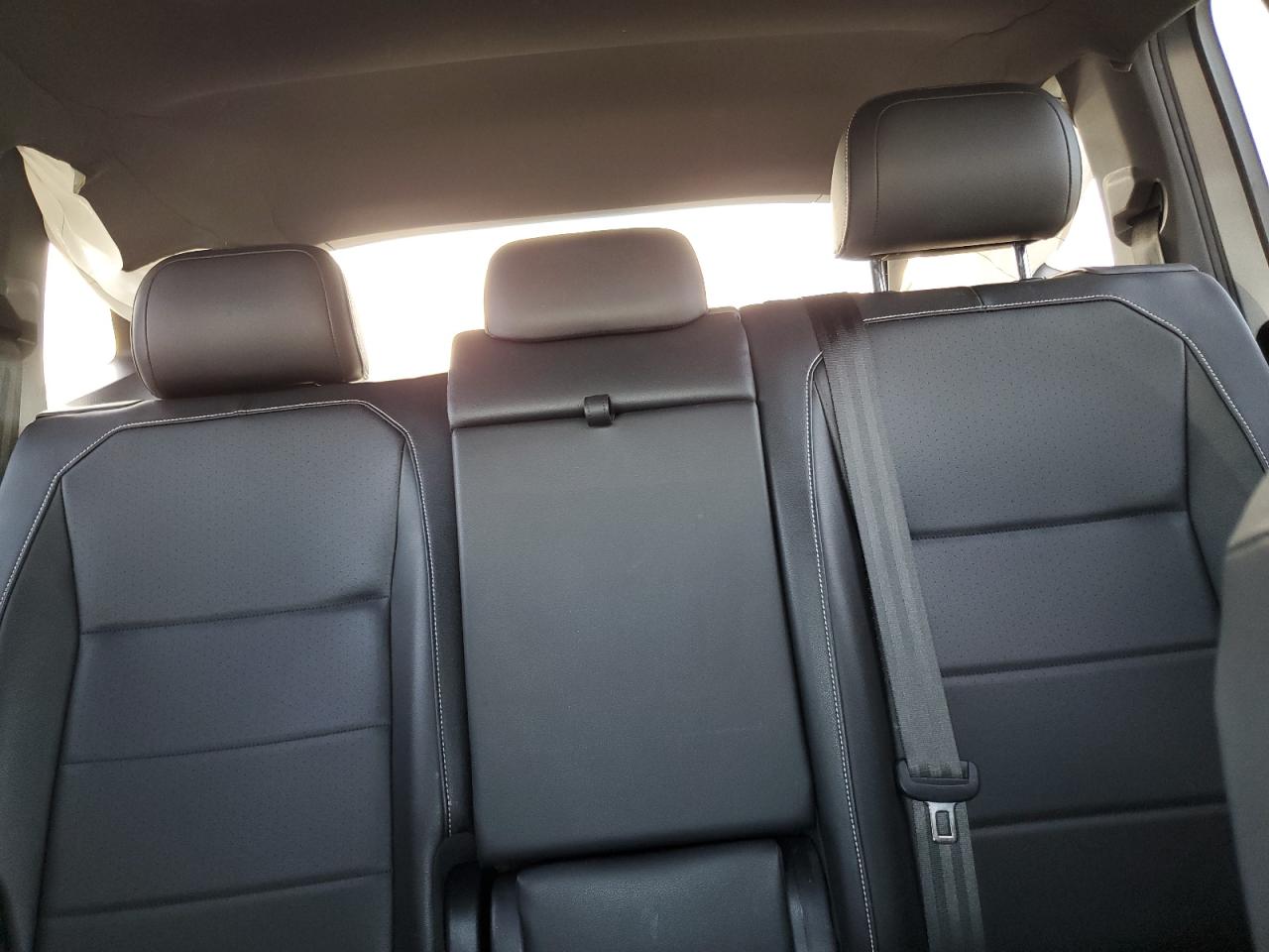 2021 Volkswagen Tiguan - Image 10