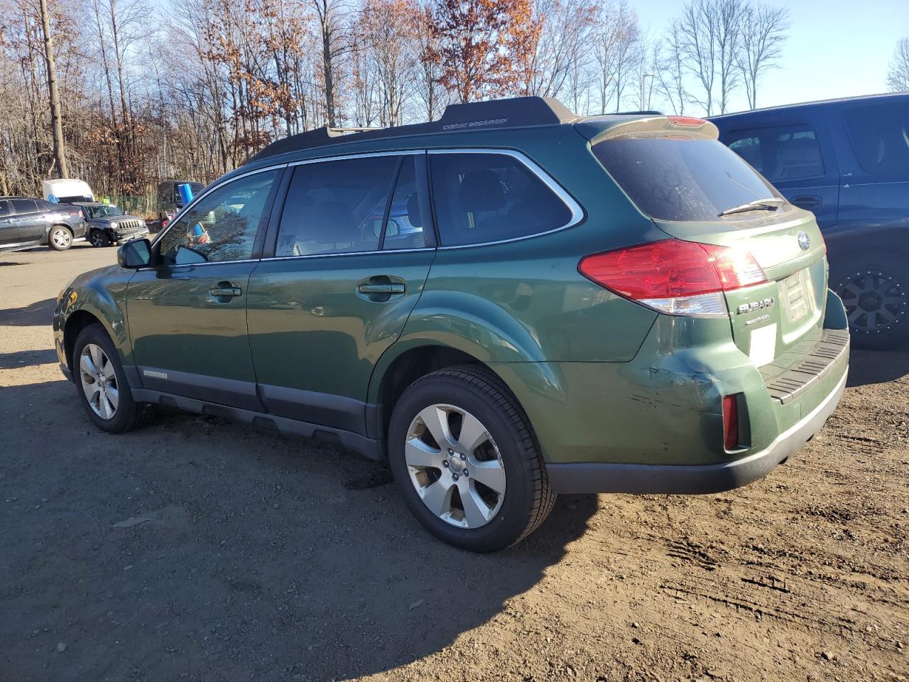 2011 Subaru Outback - Image 2