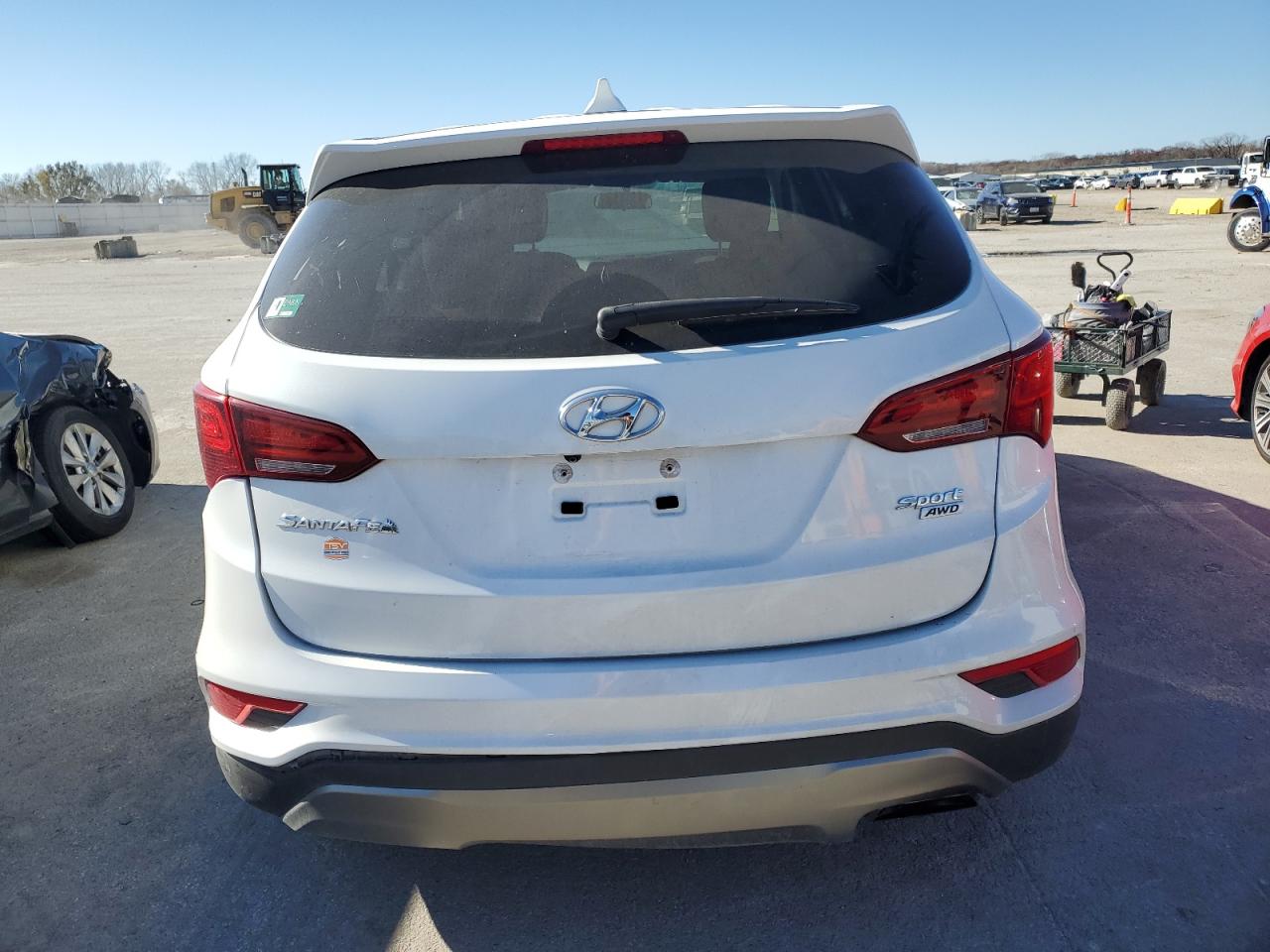 2017 Hyundai Santa Fe - Image 6