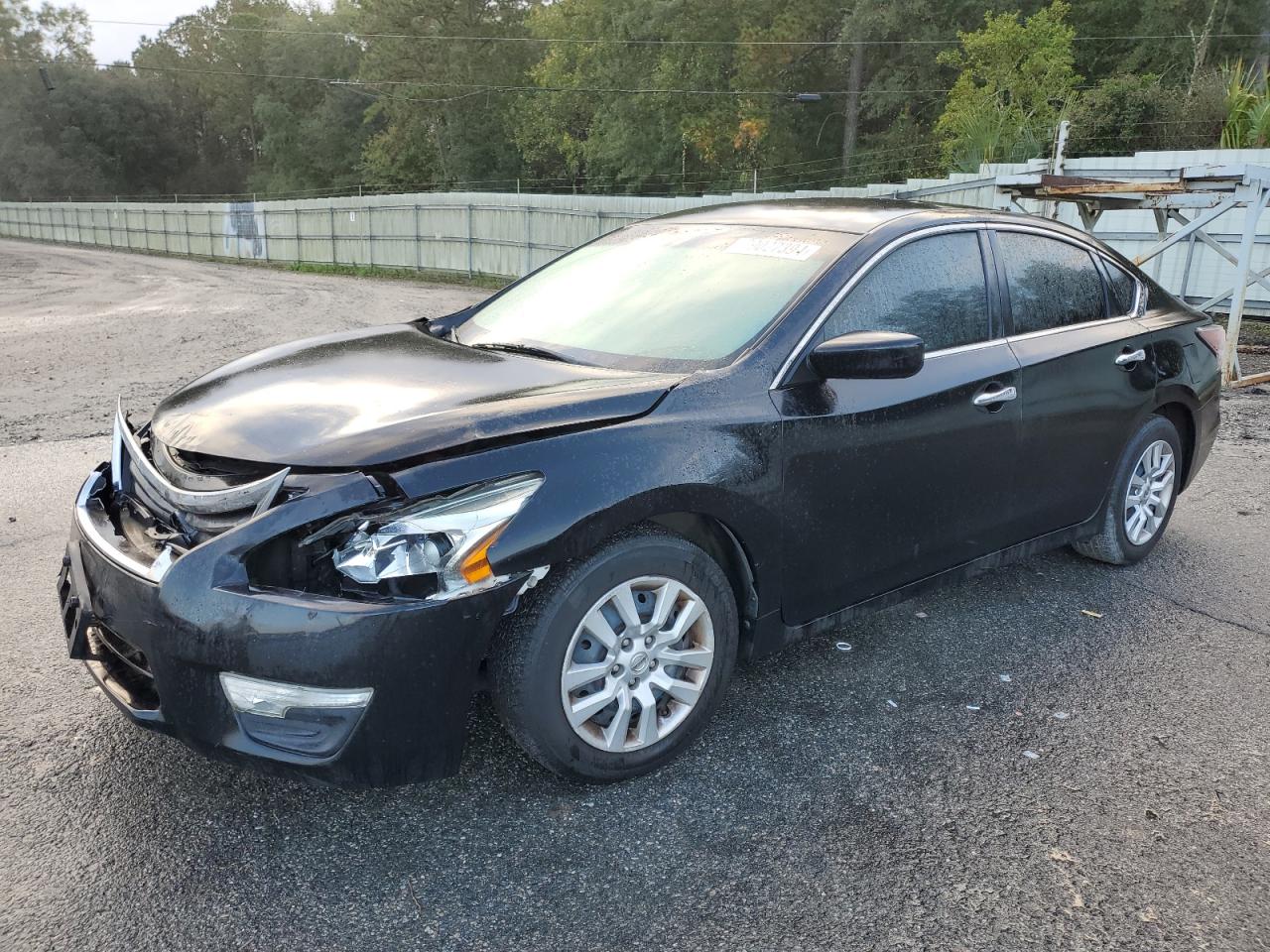 2015 Nissan Altima - Image 1