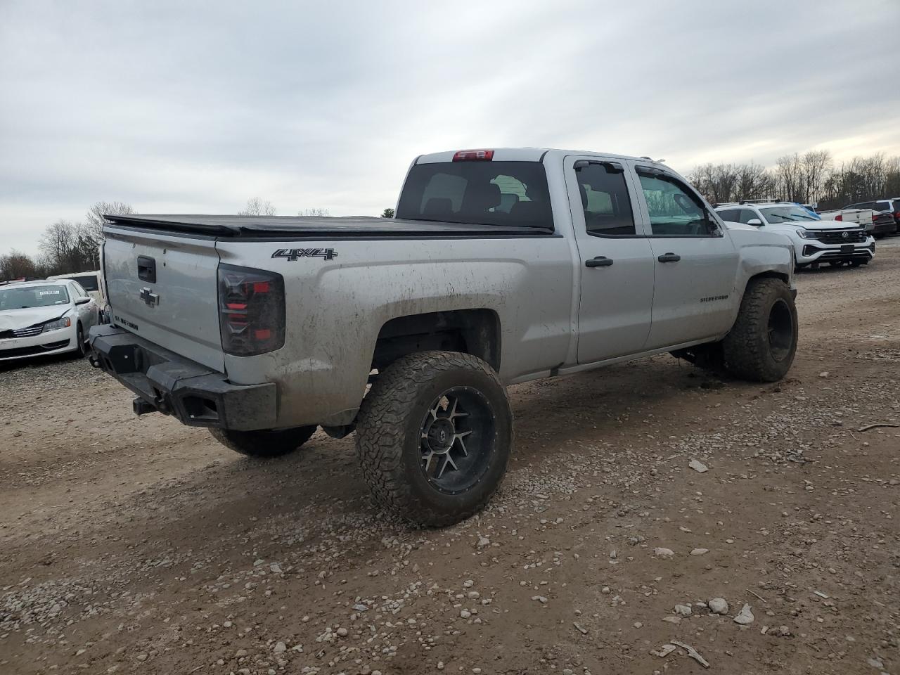 2016 Chevrolet Silverado - Image 3