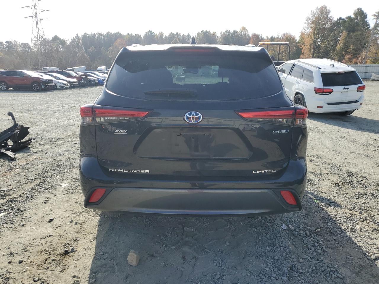 2021 Toyota Highlander - Image 6