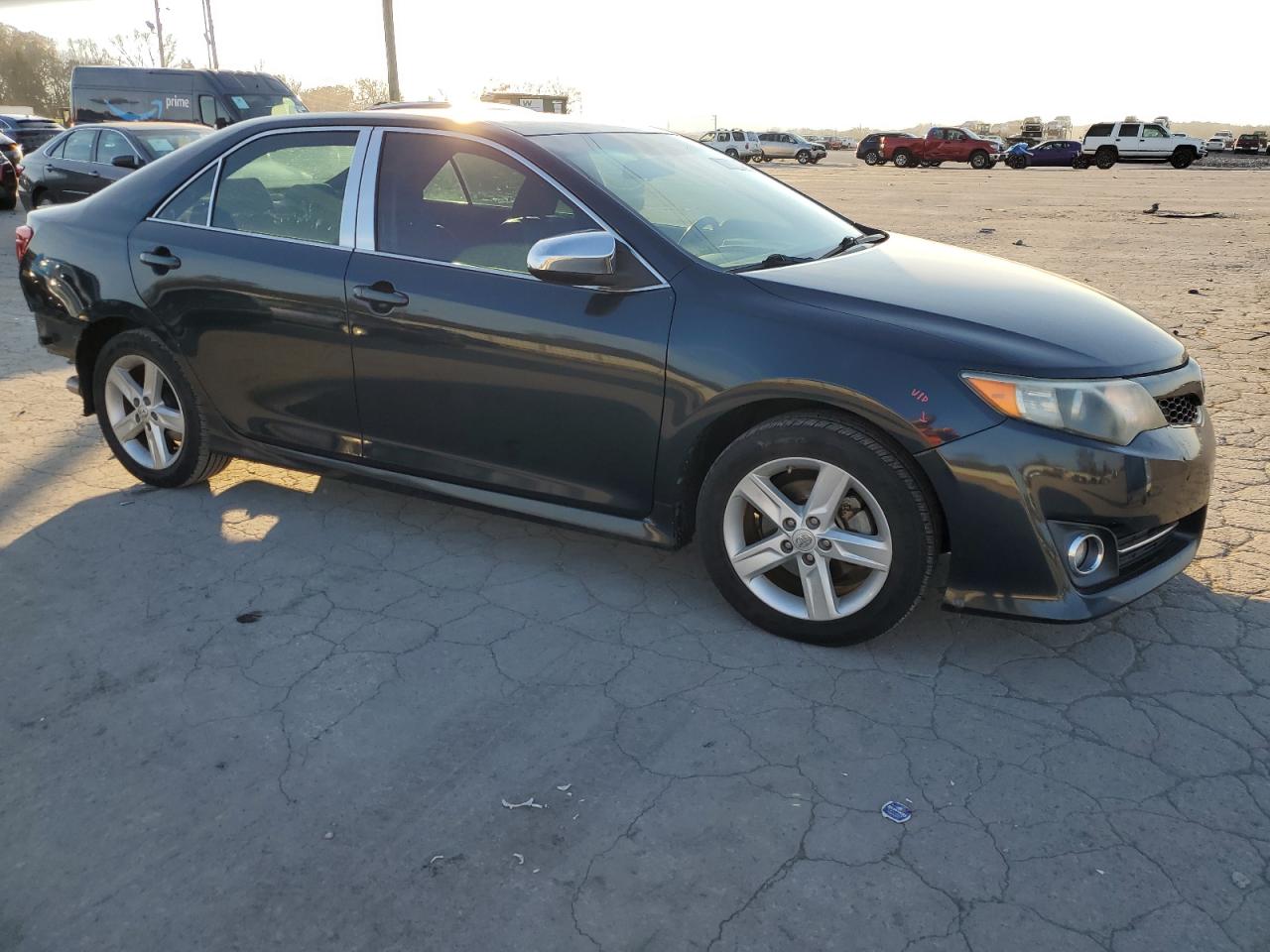 2014 Toyota Camry - Image 4