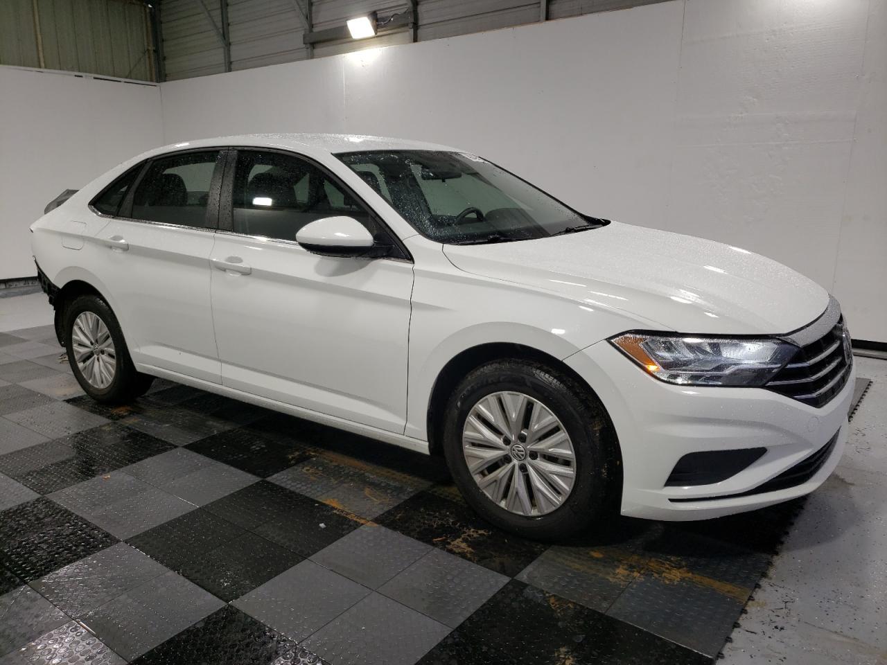 2020 Volkswagen Jetta - Image 4