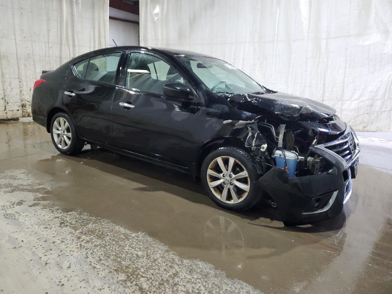 2017 Nissan Versa - Image 4
