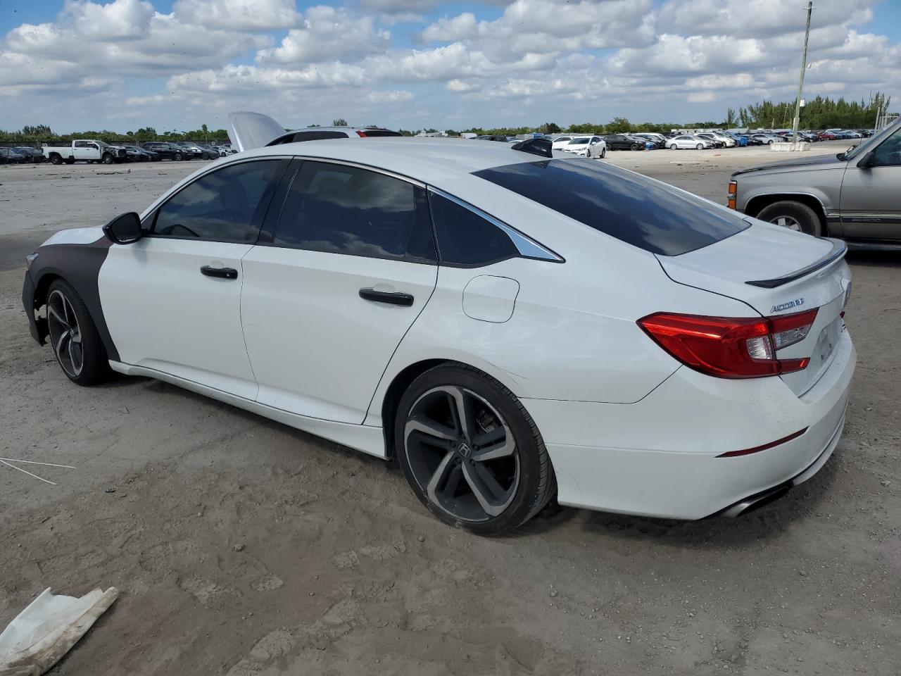 2021 Honda Accord - Image 2