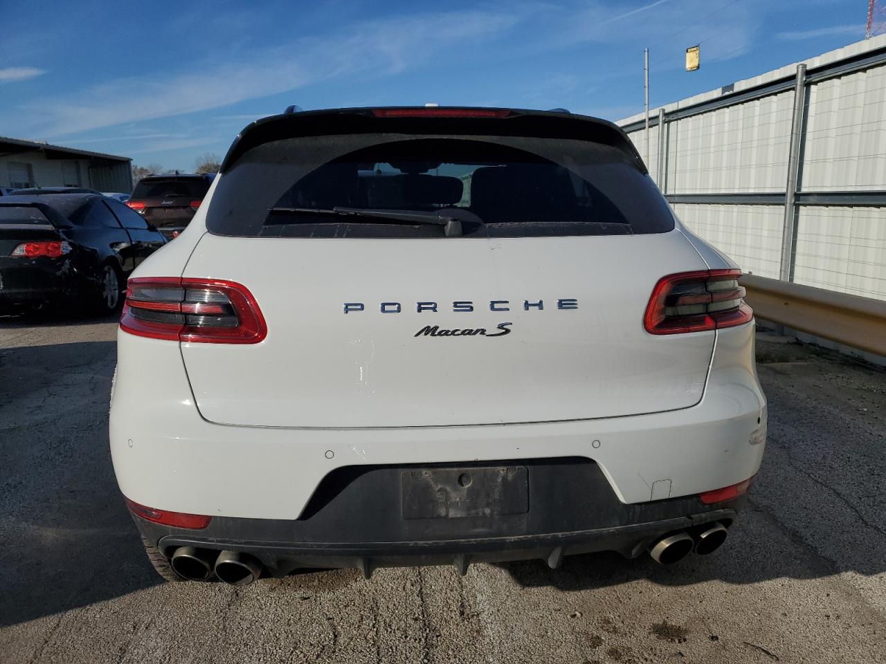 2018 Porsche Macan - Image 6