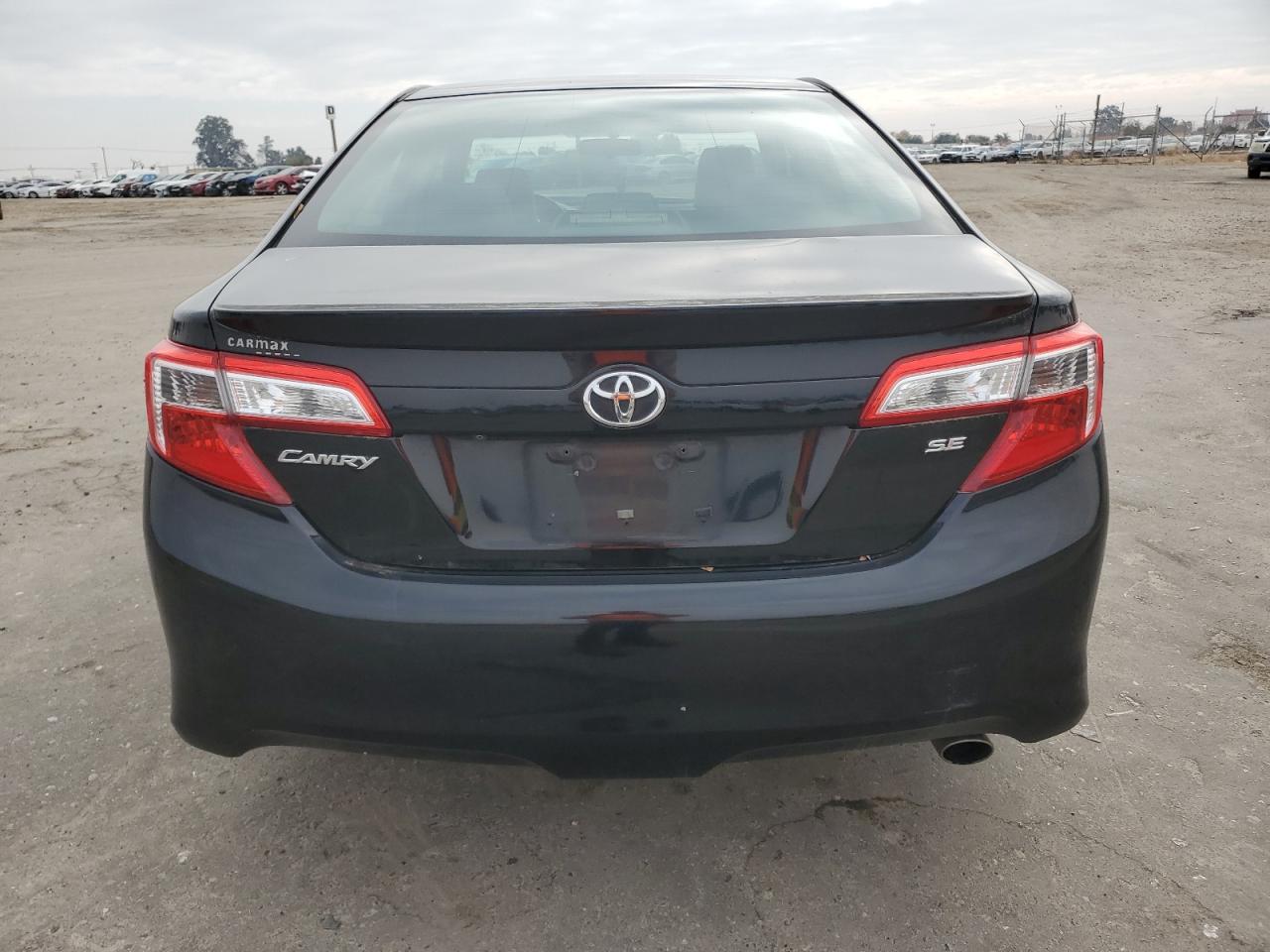 2014 Toyota Camry - Image 6