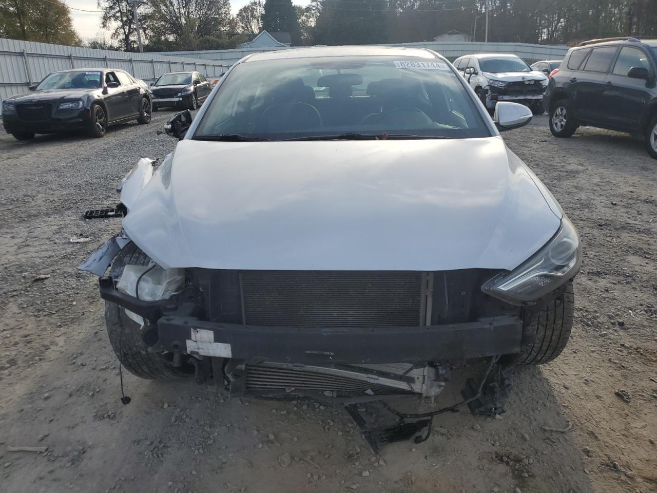 2018 Hyundai Elantra - Image 5