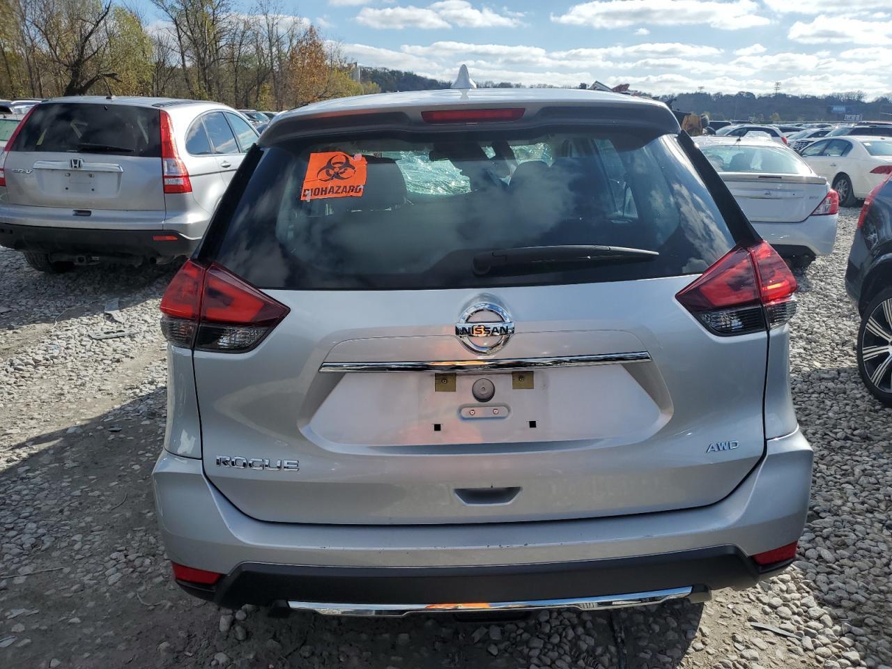 2018 Nissan Rogue - Image 6