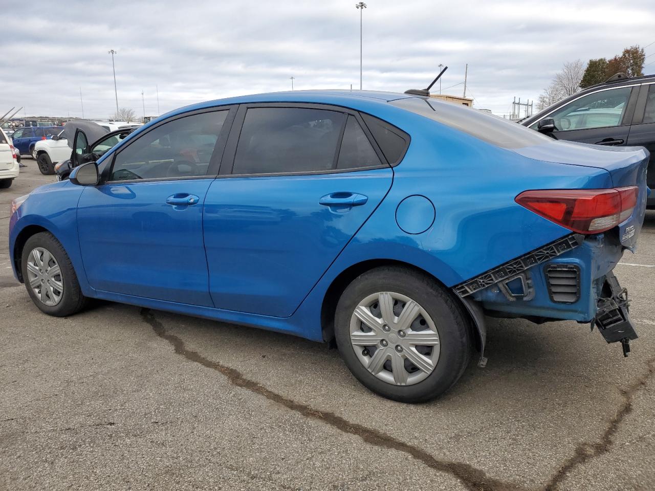 2022 Kia Rio - Image 2
