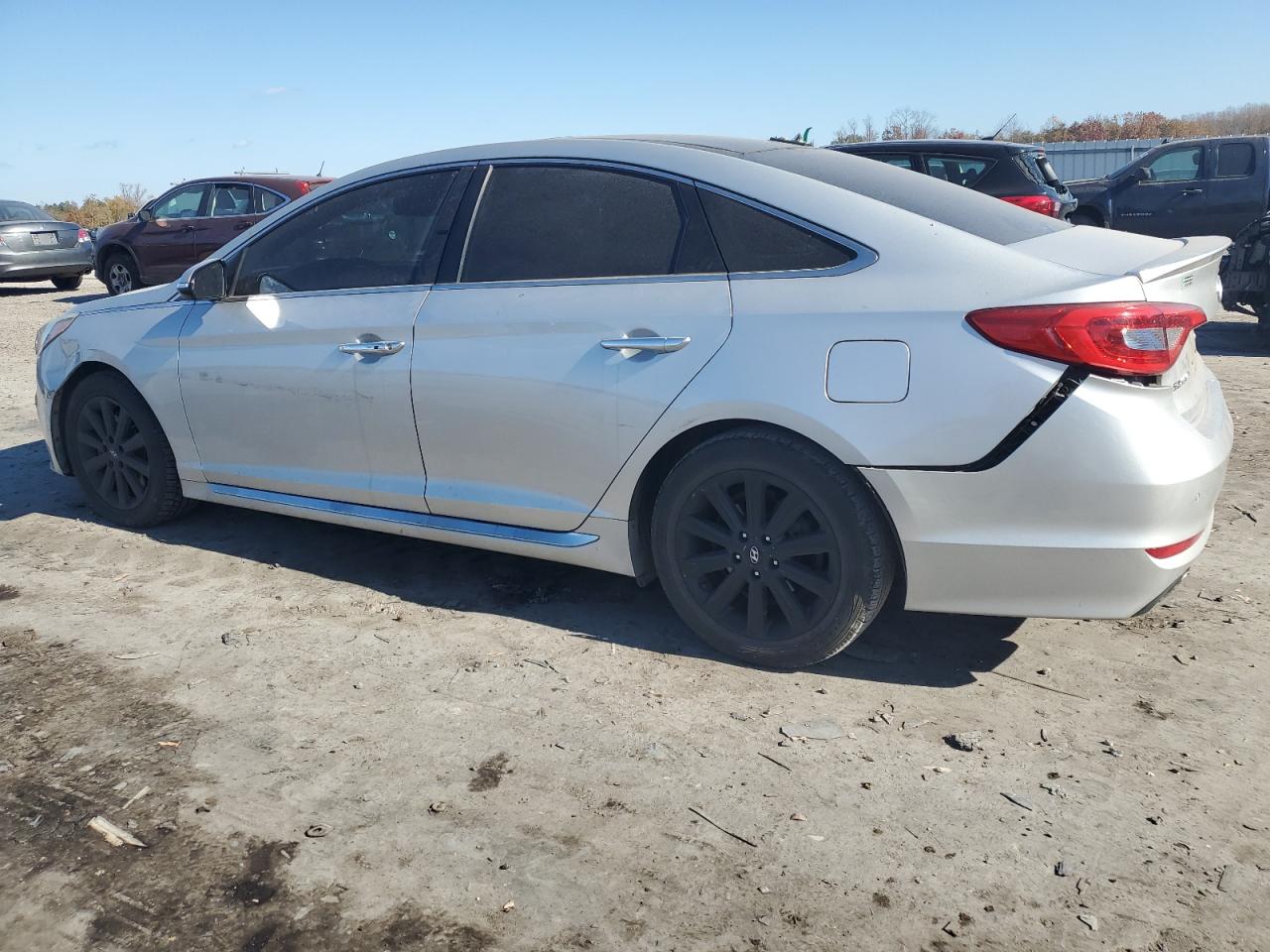 2016 Hyundai Sonata - Image 2