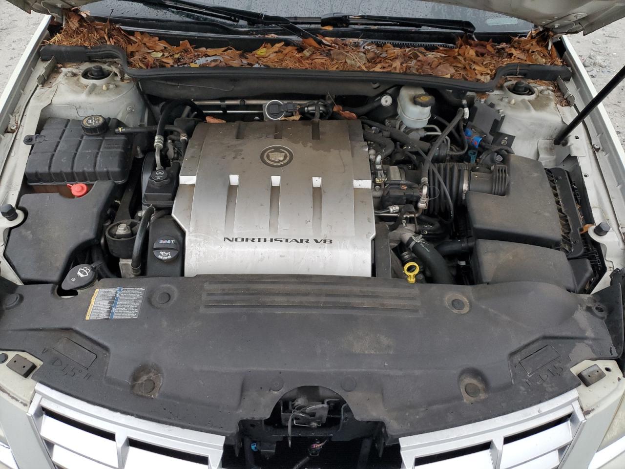 2010 Cadillac DTS - Image 11