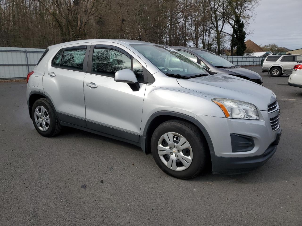 2016 Chevrolet Trax - Image 4