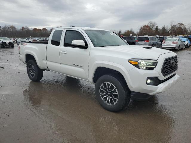  TOYOTA TACOMA 2021 Белый