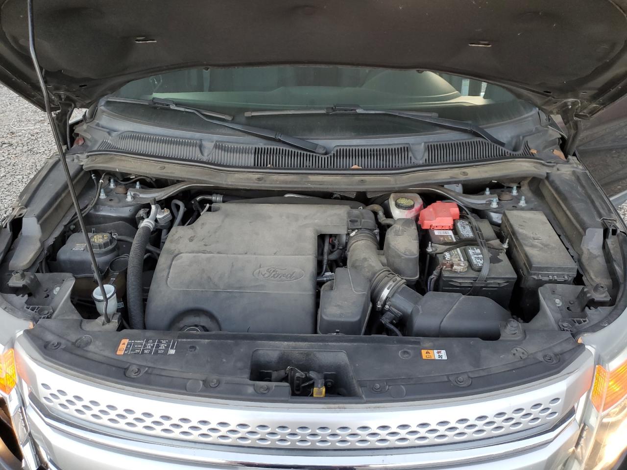 2015 Ford Explorer - Image 12