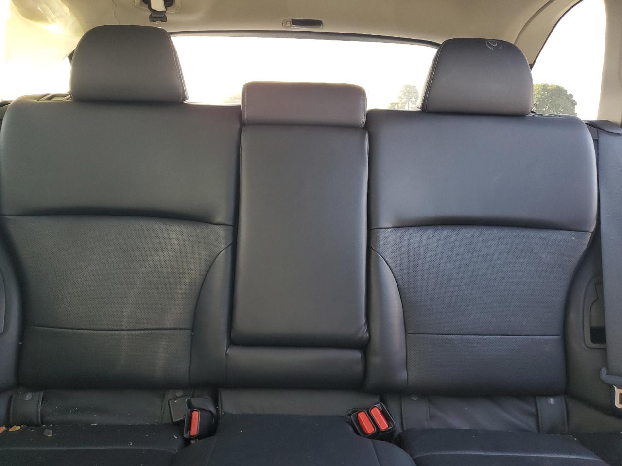 2018 Subaru Outback - Image 10